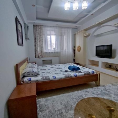 Apartamento X,Ata Almatý Exterior foto